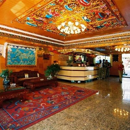 Yak Hotel Lhasa Dış mekan fotoğraf