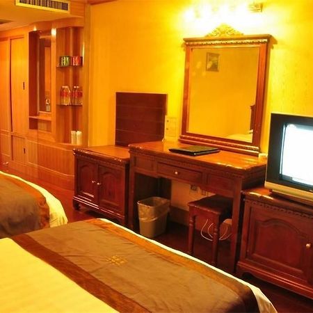 Yak Hotel Lhasa Dış mekan fotoğraf