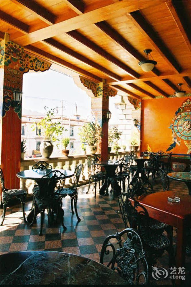 Yak Hotel Lhasa Dış mekan fotoğraf