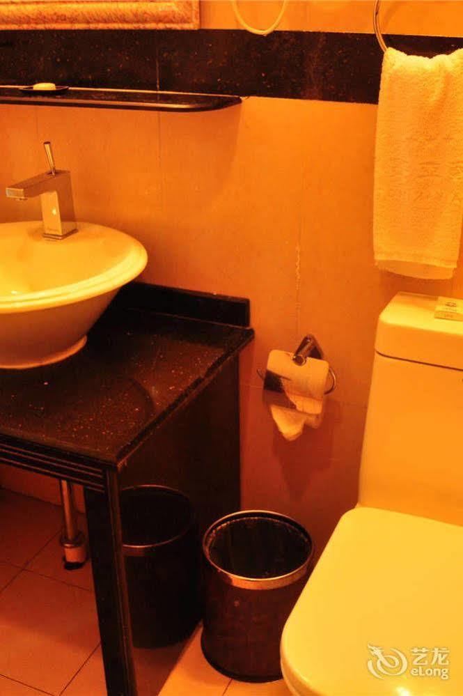 Yak Hotel Lhasa Dış mekan fotoğraf