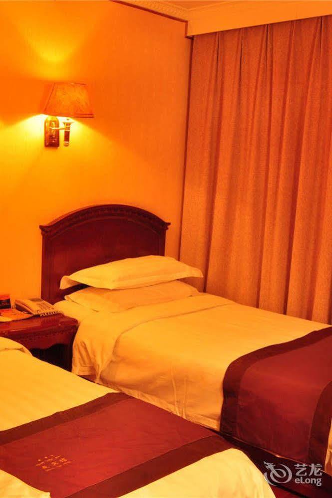 Yak Hotel Lhasa Dış mekan fotoğraf