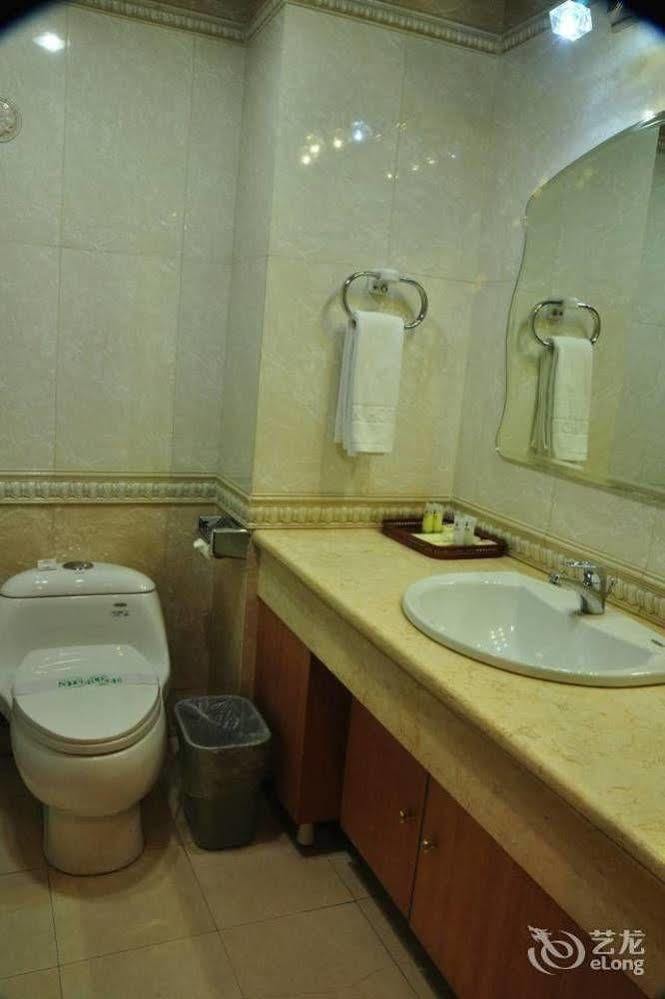 Yak Hotel Lhasa Dış mekan fotoğraf