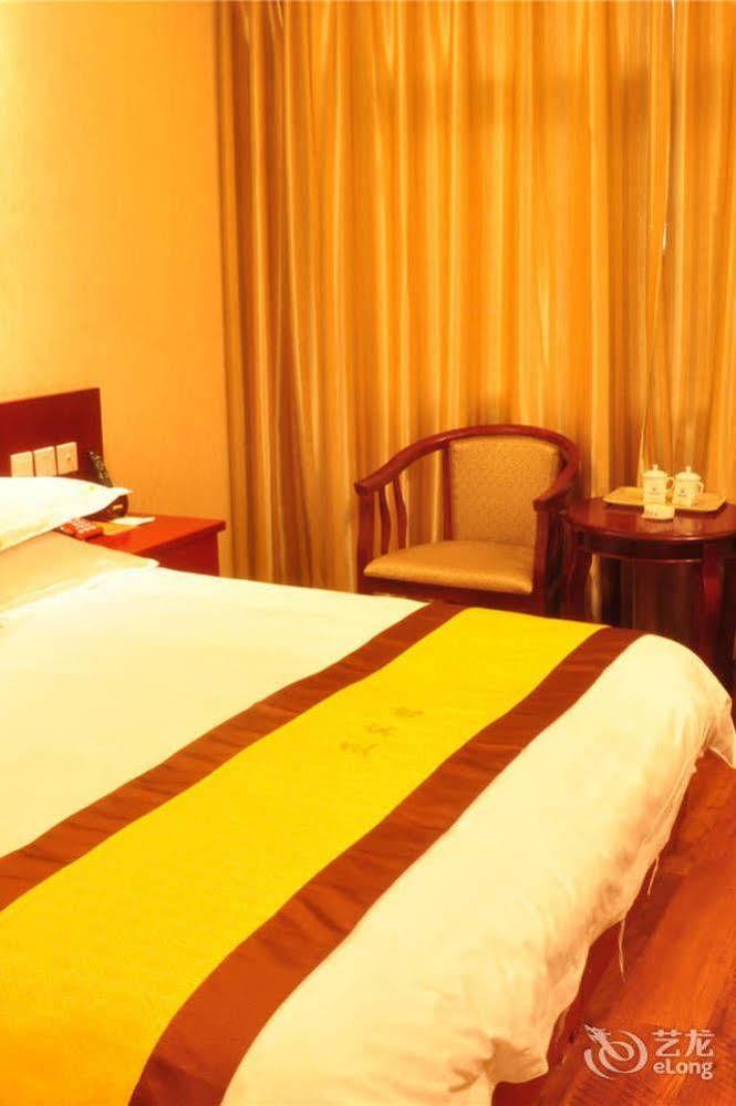 Yak Hotel Lhasa Dış mekan fotoğraf