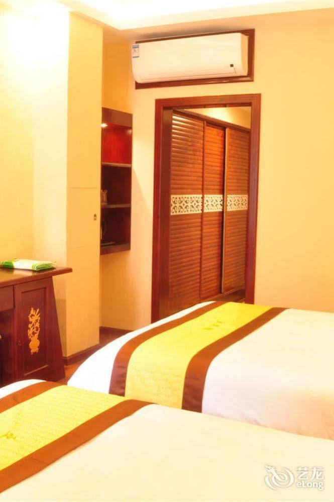 Yak Hotel Lhasa Dış mekan fotoğraf