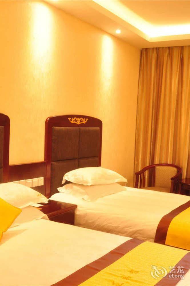 Yak Hotel Lhasa Dış mekan fotoğraf