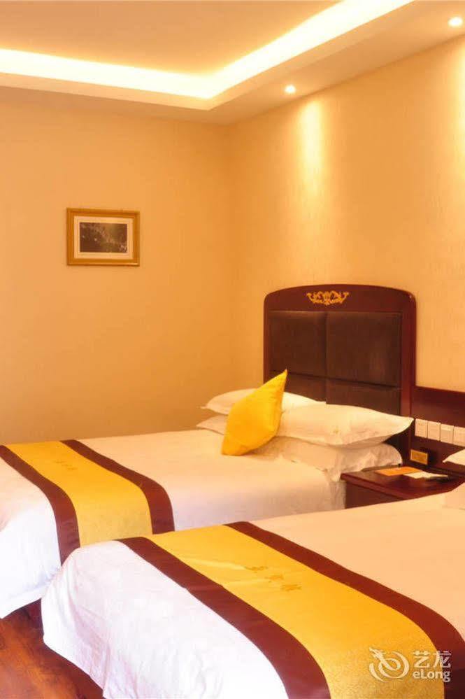 Yak Hotel Lhasa Dış mekan fotoğraf